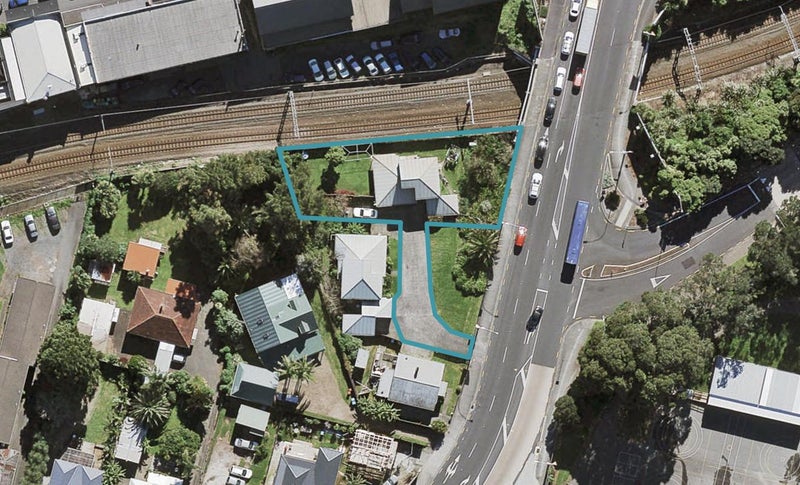 1B Sandringham Road, Mount Eden, Auckland - Carousel 1