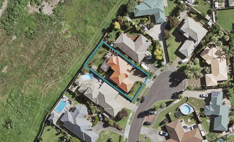 22 Aristoy Close, Conifer Grove, Takanini - Carousel 1