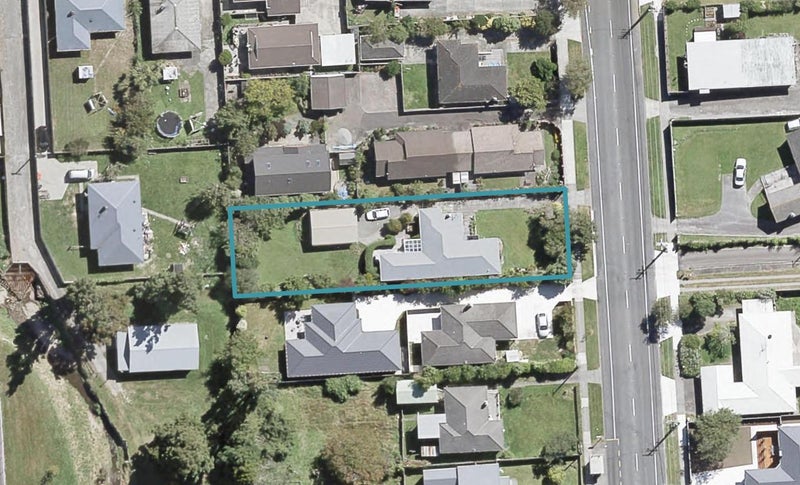 366 Stokes Valley Road, Stokes Valley, Lower Hutt - Carousel 1