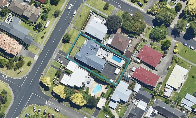 38 Edgecumbe Road, Tauranga, Tauranga - Carousel 1