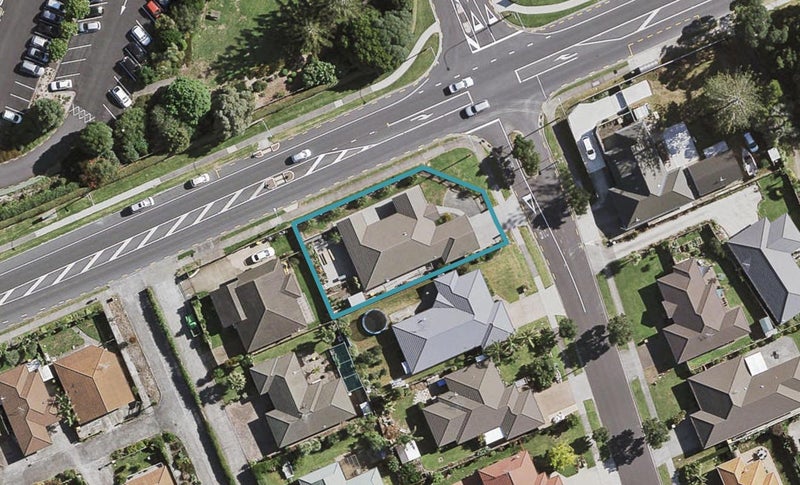 1 Norm Pellow Drive, Manurewa, Auckland - Carousel 1