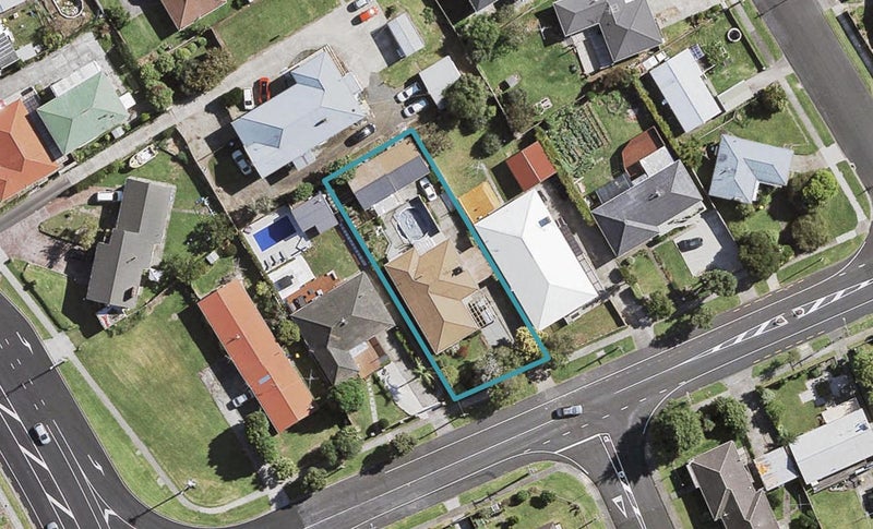 6 Myers Road, Manurewa East, Auckland - Carousel 1
