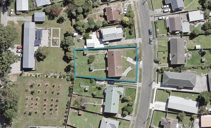 10 Cole Street, Naenae, Lower Hutt - Carousel 1