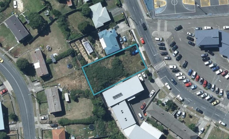 223 Bedford Street, Cannons Creek, Porirua - Carousel 1