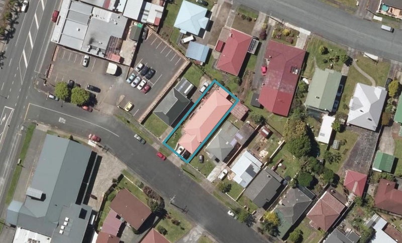 5 Wolfe Street, Regent, Whangārei - Carousel 1