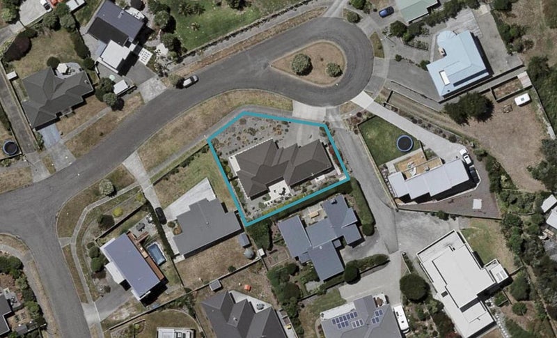 146 Field Way, Waikanae Beach, Waikanae - Carousel 1
