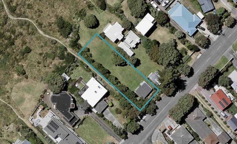 137 Manly Street, Paraparaumu Beach, Paraparaumu - Carousel 1