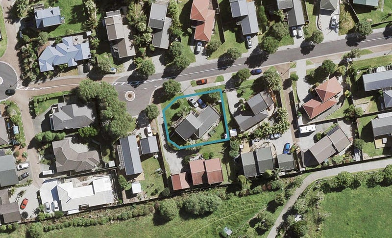 12 View Ridge Drive, Ranui, Auckland - Carousel 1