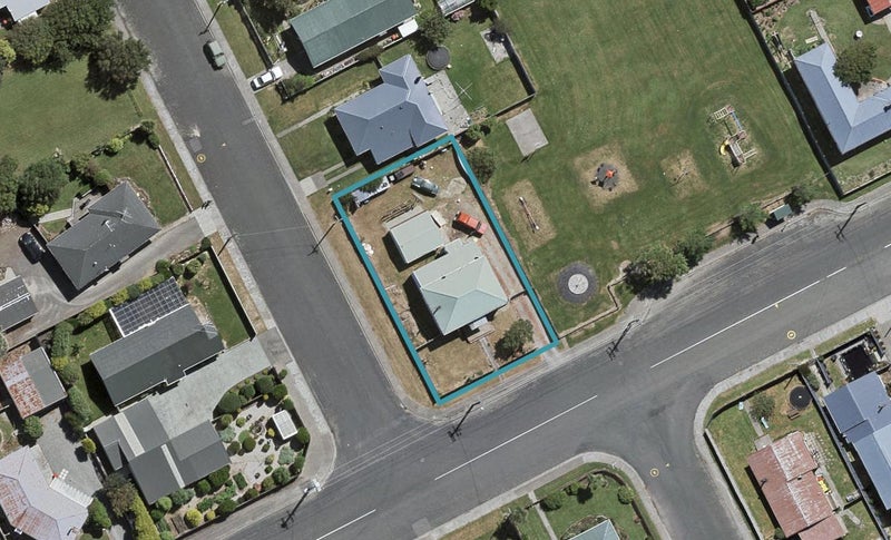 70 Avon Road, Clifton, Invercargill - Carousel 1