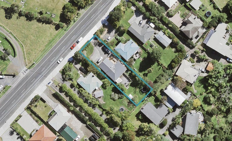 540 West Coast Road, Oratia, Auckland - Carousel 1