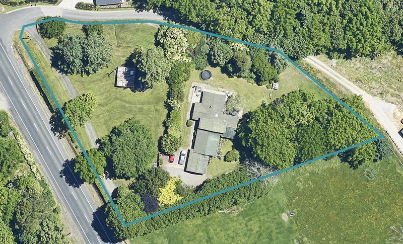 16 Tauranga Direct Road, Hamurana - Carousel 1