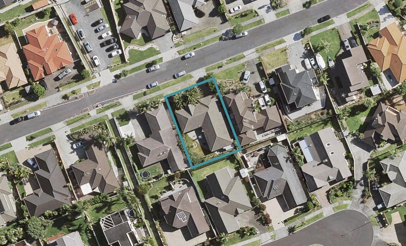 47 Mt Lebanon Crescent, The Gardens, Auckland - Carousel 1