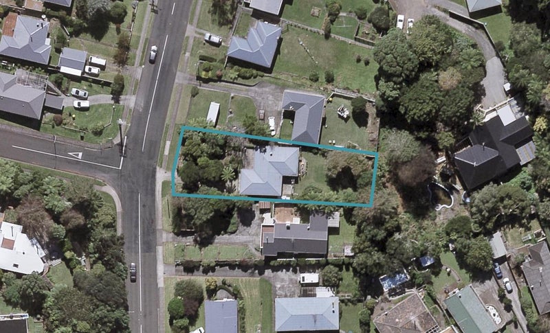 35 Awanui Street, Merrilands, New Plymouth - Carousel 1