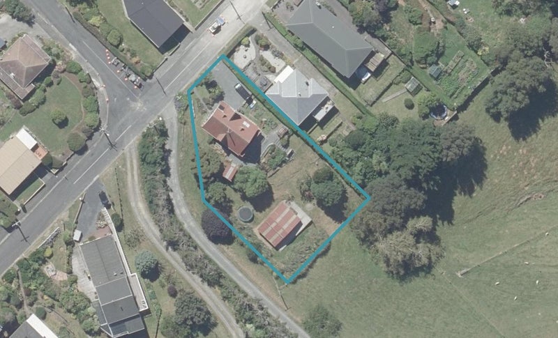 24 Clyde Street, Roseneath, Port Chalmers - Carousel 1