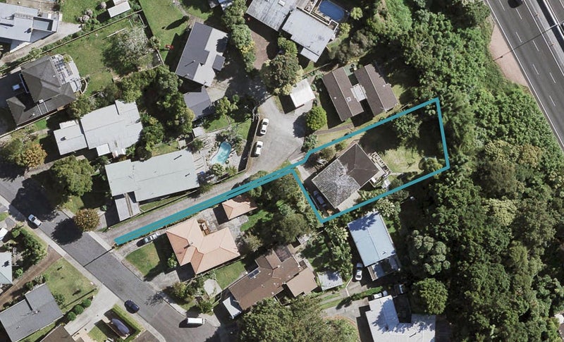 18B Hillcrest Grove, Hillpark, Auckland - Carousel 1