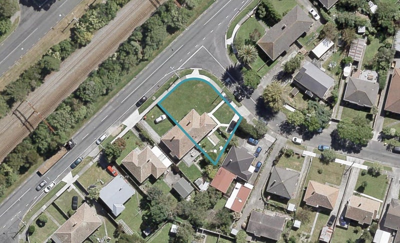 55 Brasell Street, Fairfield, Lower Hutt - Carousel 1