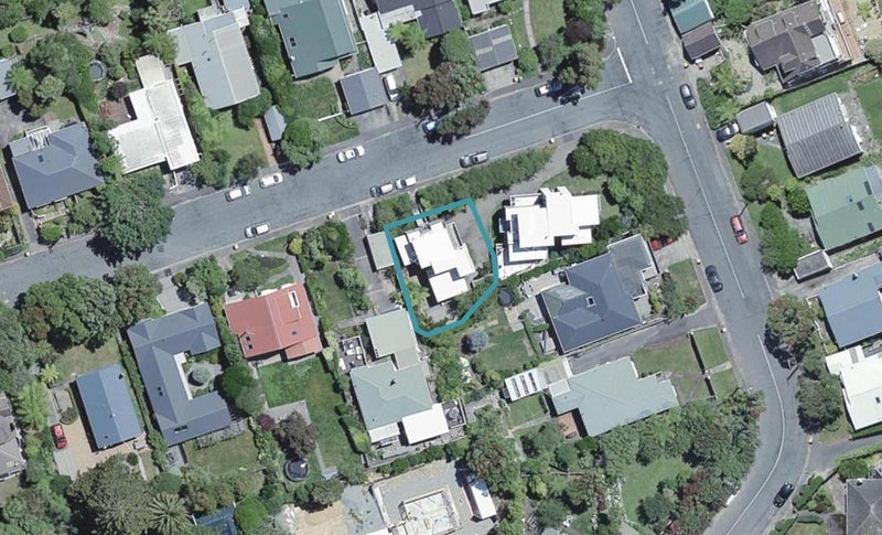 20 Waikare Street, Karori, Wellington - Carousel 1