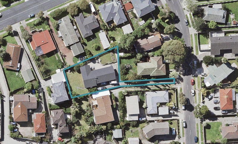 22 Wycherley Drive, Bucklands Beach, Auckland - Carousel 1
