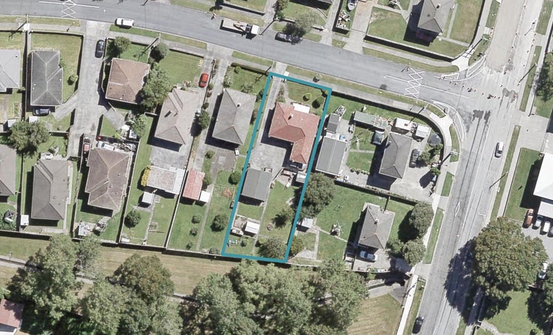 110 Strand Crescent, Naenae, Lower Hutt - Carousel 1