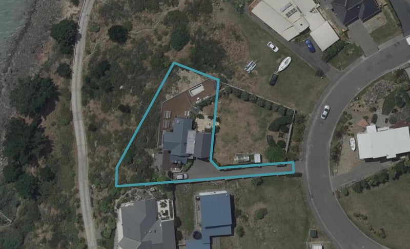 69 Koromiko Crescent, Diamond Harbour, Lyttelton - Carousel 1