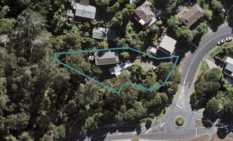 71 Easton Park Parade, Glenfield, Auckland - Carousel 1