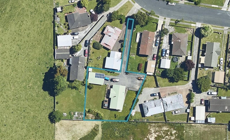 16 Sunline Place, Ngongotaha, Rotorua - Carousel 1