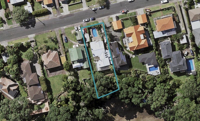55 Norwood Road, Bayswater, Auckland - Carousel 1