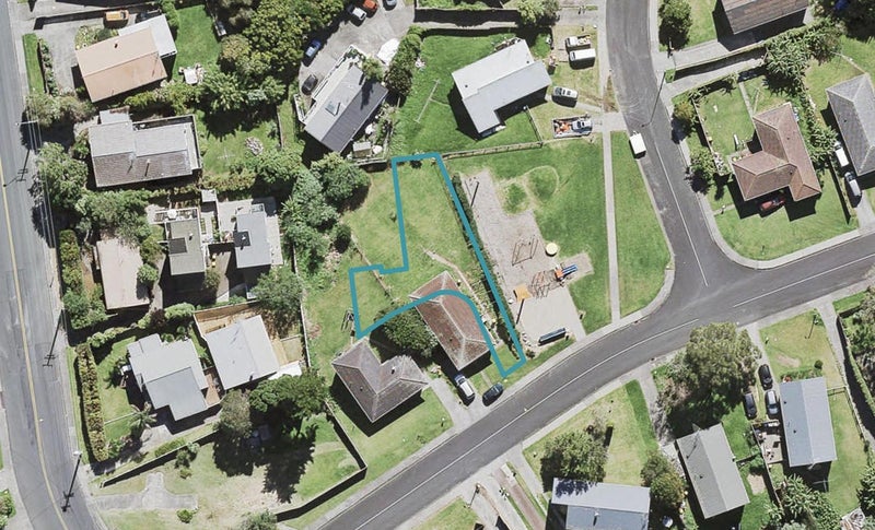 6C Taurus Crescent, Beach Haven, Auckland - Carousel 1