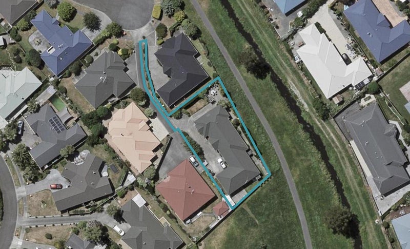 15 Aburoc Place, Paraparaumu Beach, Paraparaumu - Carousel 1