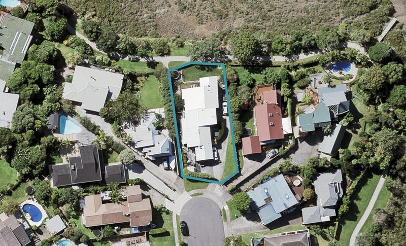 2/18 Davita Place, Farm Cove, Auckland - Carousel 1