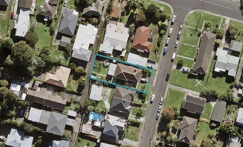 3 Dudding Avenue, Northcote, Auckland - Carousel 1