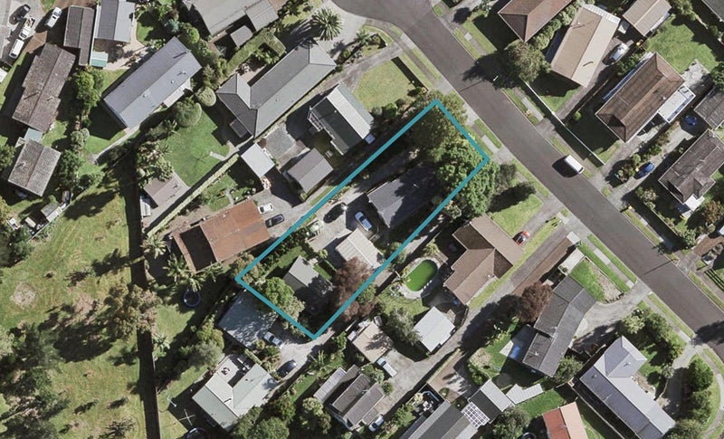 14 Oakmont Place, Wattle Downs, Auckland - Carousel 1