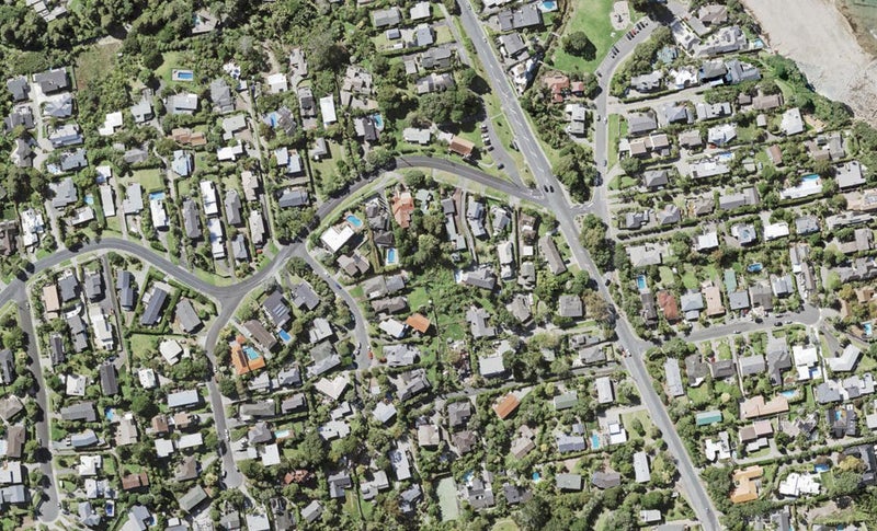 6/8 Park Rise, Campbells Bay, Auckland - Carousel 1