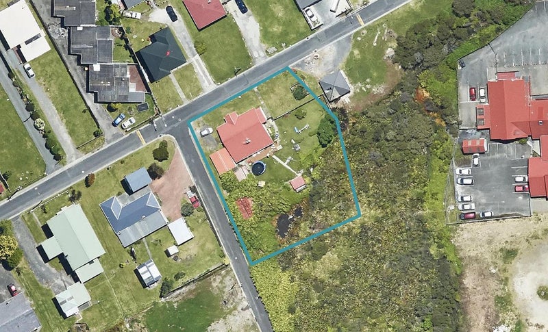 35 Ariariterangi Street, Ohinemutu, Rotorua - Carousel 1