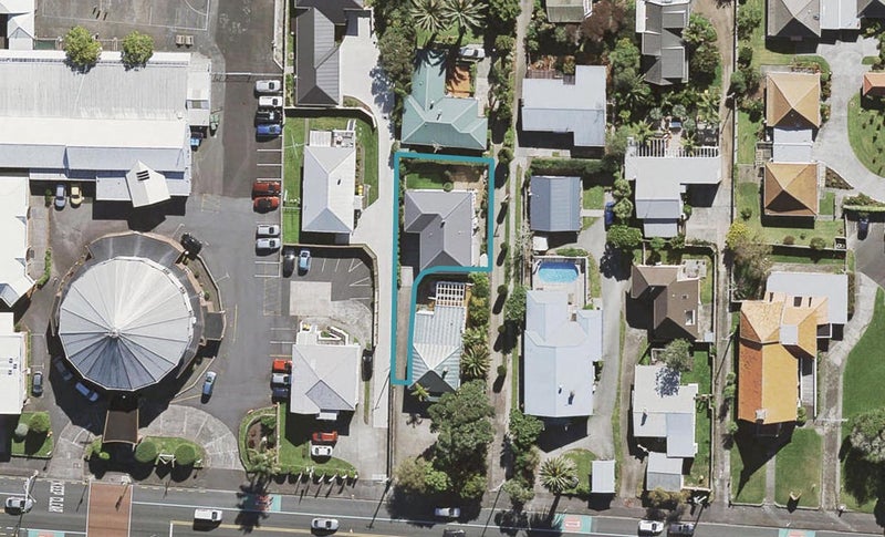 109A Onewa Road, Northcote, Auckland - Carousel 1