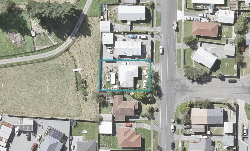 345 Wellington Road, Wainuiomata, Lower Hutt - Carousel 1