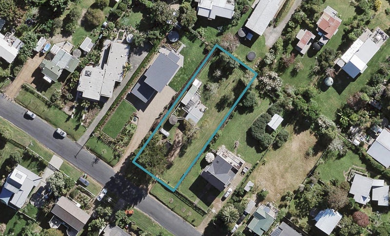 9 Mako Street, Oneroa, Waiheke Island - Carousel 1
