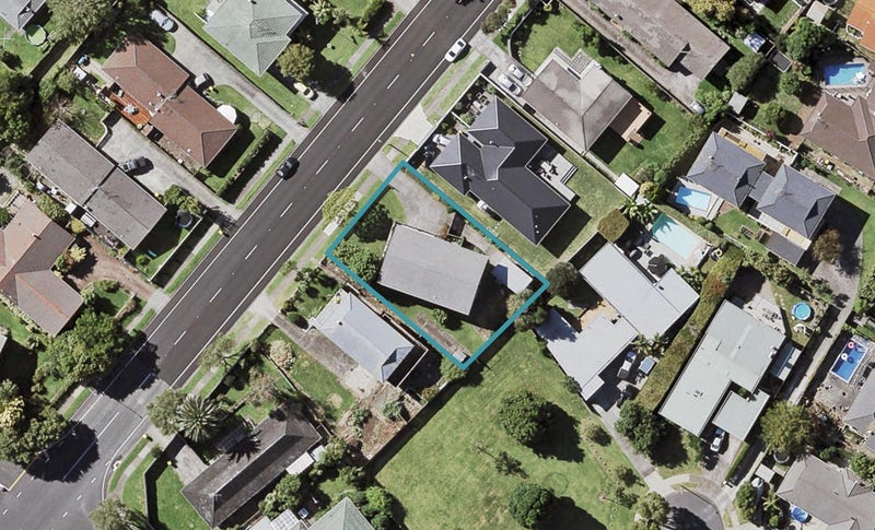 54 Prince Regent Drive, Half Moon Bay, Auckland - Carousel 1