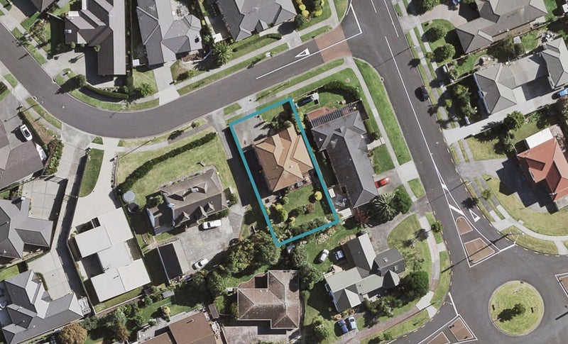 4 Ysabel Crescent, The Gardens, Auckland - Carousel 1