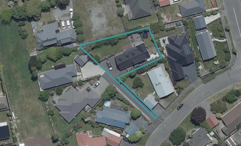 8 Farnley Place, Parklands, Christchurch - Carousel 1