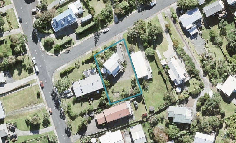 4 Kotanui Avenue, Army Bay, Whangaparaoa - Carousel 1