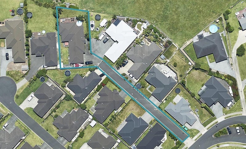 9 Ibis Way, Welcome Bay, Tauranga - Carousel 1