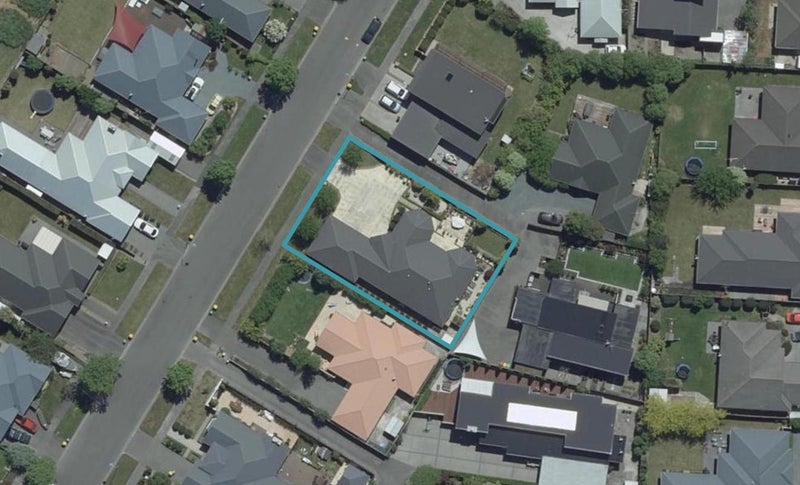 18 Willowview Drive, Redwood, Christchurch - Carousel 1