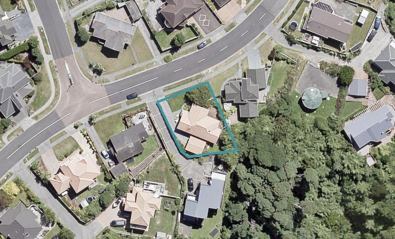 173 Tirohanga Road, Tirohanga, Lower Hutt - Carousel 1