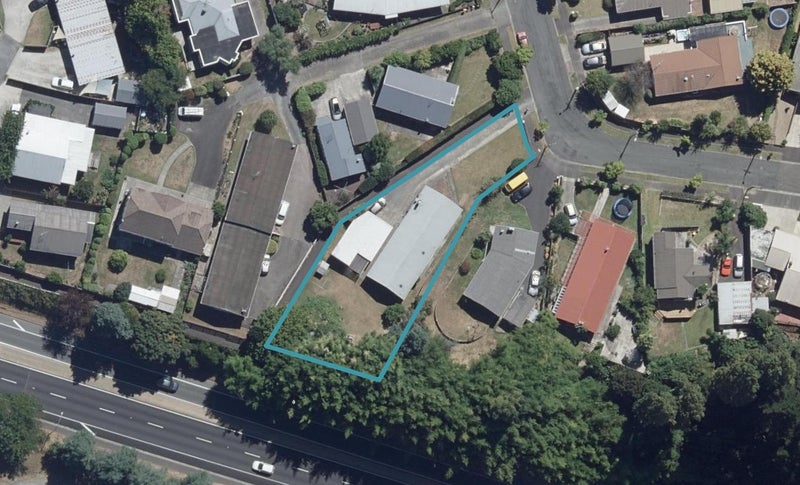 56 Berkley Avenue, Hillcrest, Hamilton - Carousel 1