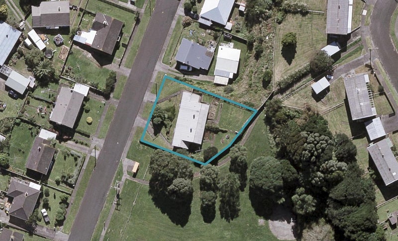 106 Cook Street, Marfell, New Plymouth - Carousel 1