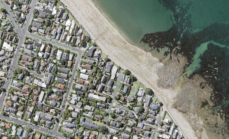1/40 Saltburn Road, Milford, Auckland - Carousel 1