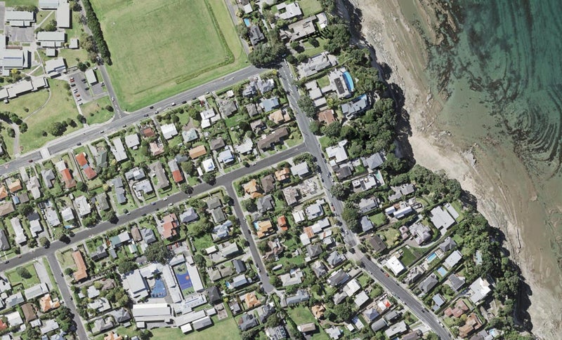 27 Westwell Road, Belmont, Auckland - Carousel 1