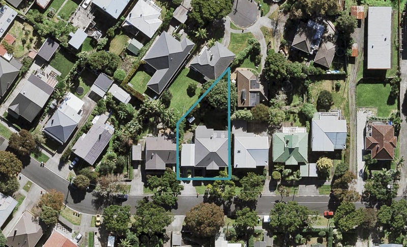 31 Malvern Road, Morningside, Auckland - Carousel 1