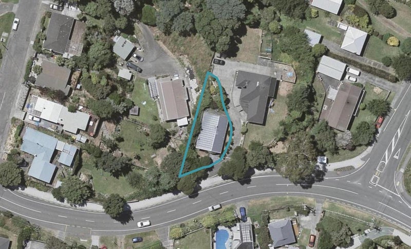 61 Poplar Avenue, Raumati South, Paraparaumu - Carousel 1